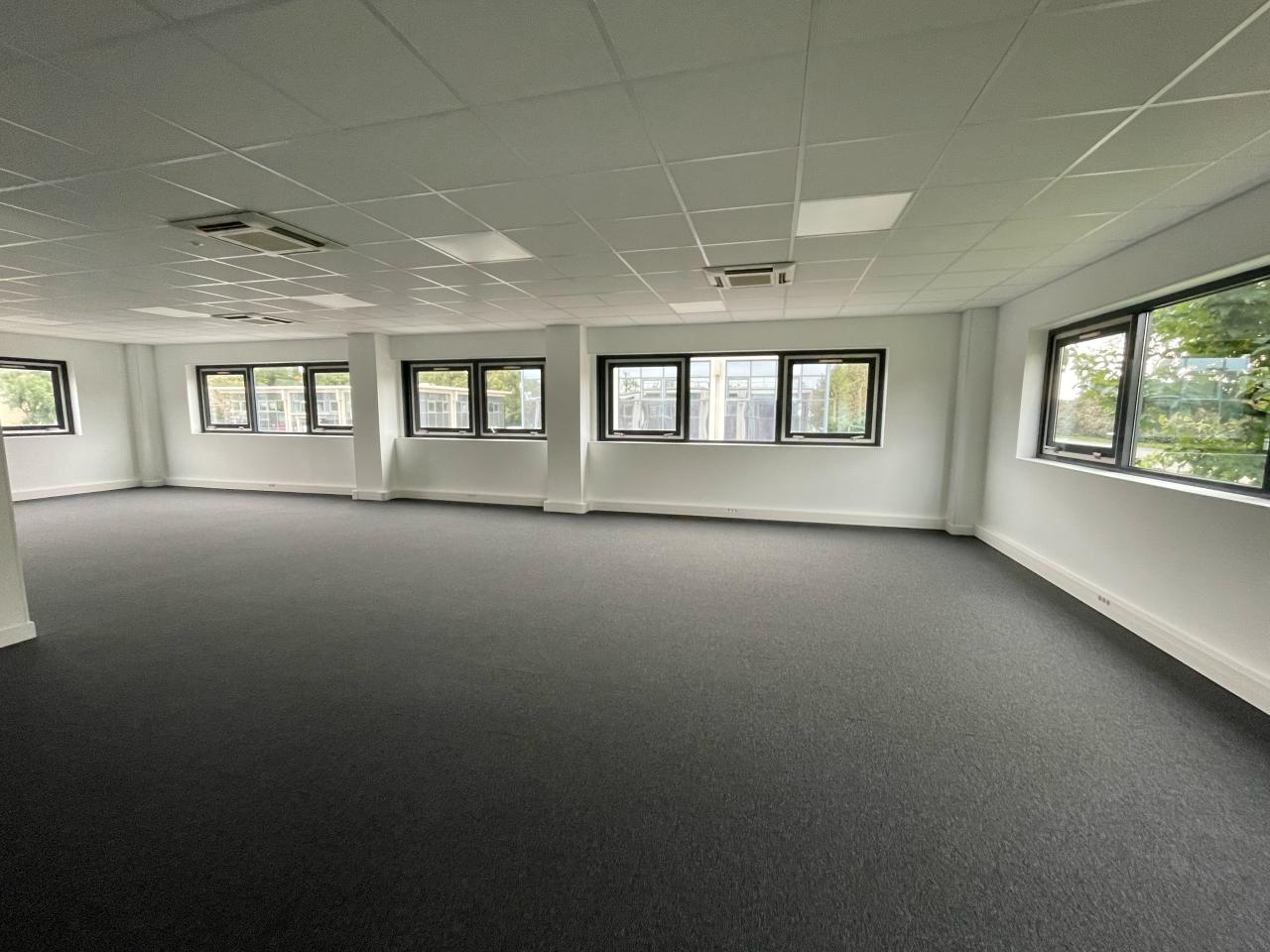 Bureau Nantes 225m² Location bureau Nantes Loire-Atlantique OLBUR2310664 1